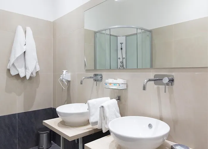 Venustas Otel 3*